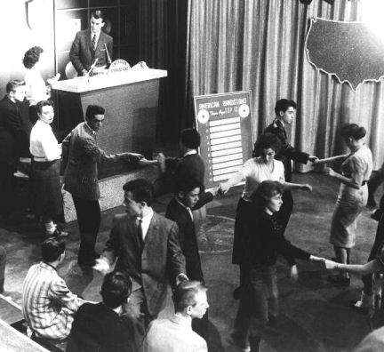 Retro~AB2.jpg (35840 bytes)